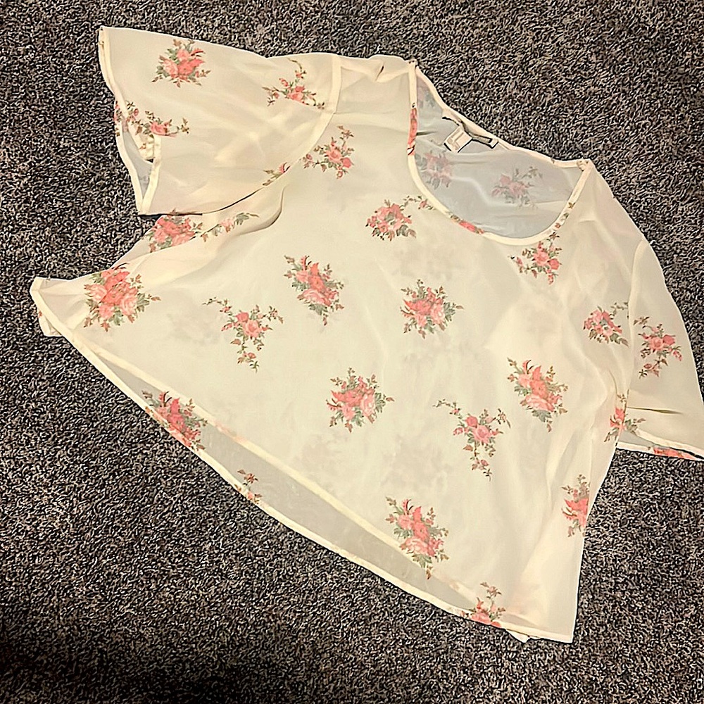 Cute mesh,see-through top!